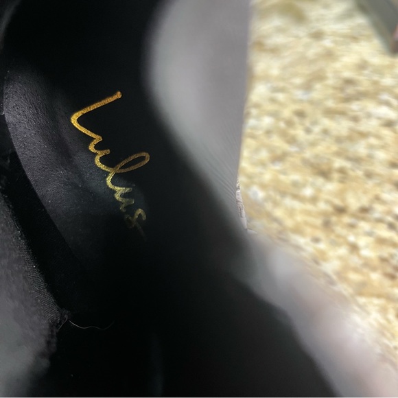 Lulu’s Snake Print Textured Pointed Toe Block Faux Leather Heel Boots 6 NWOT - Picture 7 of 11